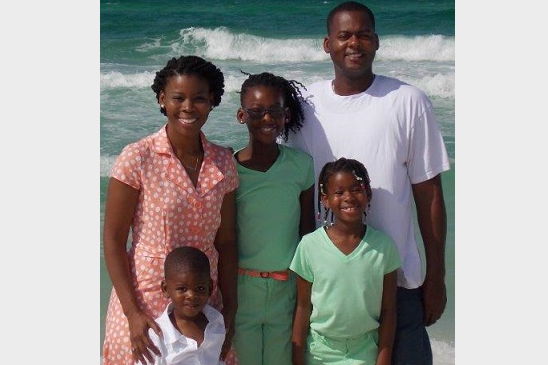 Wayne with his wife, Juquala, son, Major, and daughters (left to right), Aniya and Zaley.